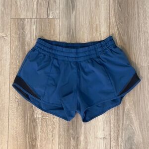 LULULEMON Hotty Hot Women’s Size 6 Shorts Royal Blue